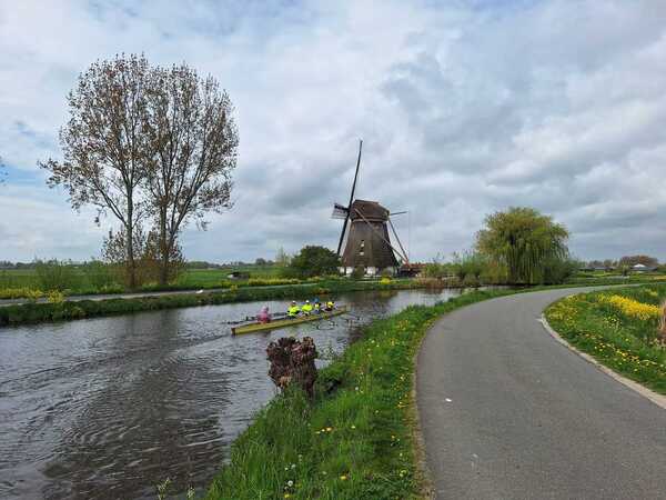 photo-2026-04-21-23-40-44